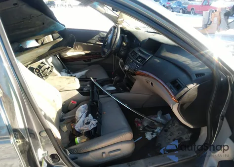 2011 Honda Accord 2.4 Ex-L z USA, uszkodzony, nr VIN 1HGCP2F88BA004913